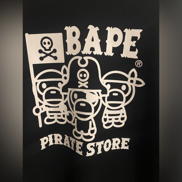 Bathing Ape Crewneck - Picture 2 of 5